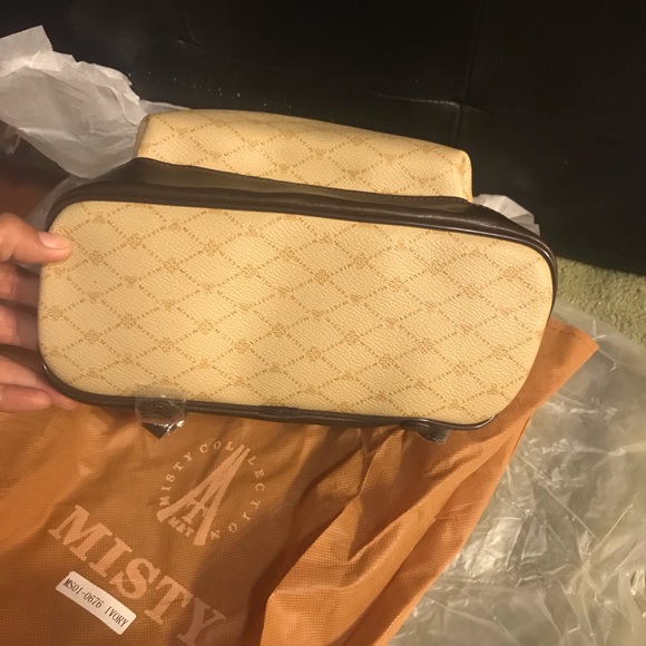 Misty collection - Picture 7 of 8